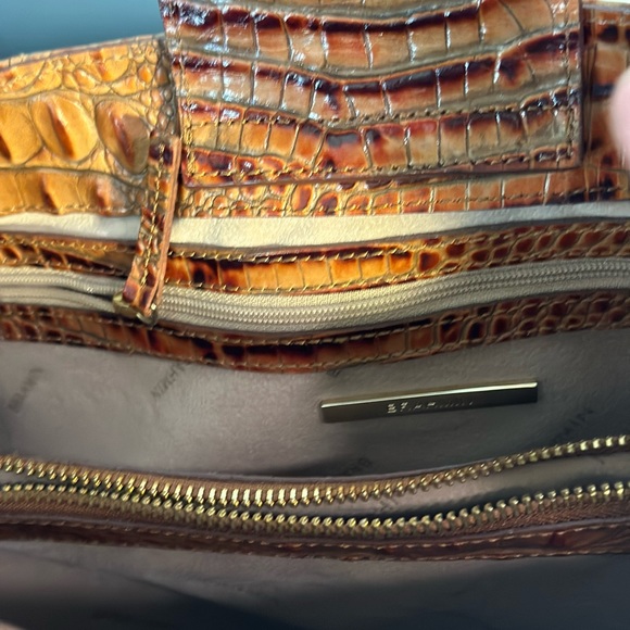 BRAHMIN Crocodile embossed tote shoulder bag - Picture 4 of 11